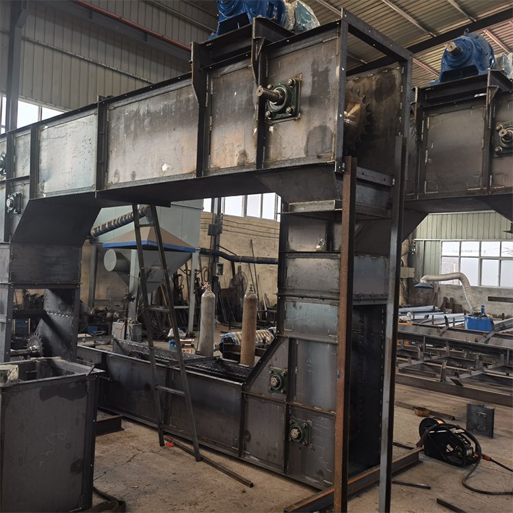 Z型斗式提升機如何實現過載保護安全運行 (z型斗式提升機藥品行業)